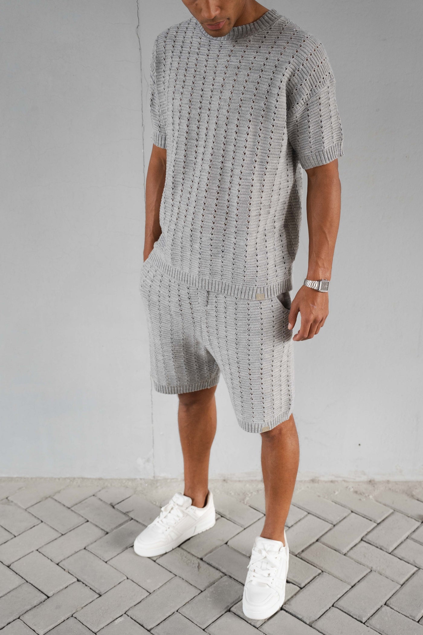 CAMISETA BOXY HOLE - GRIS