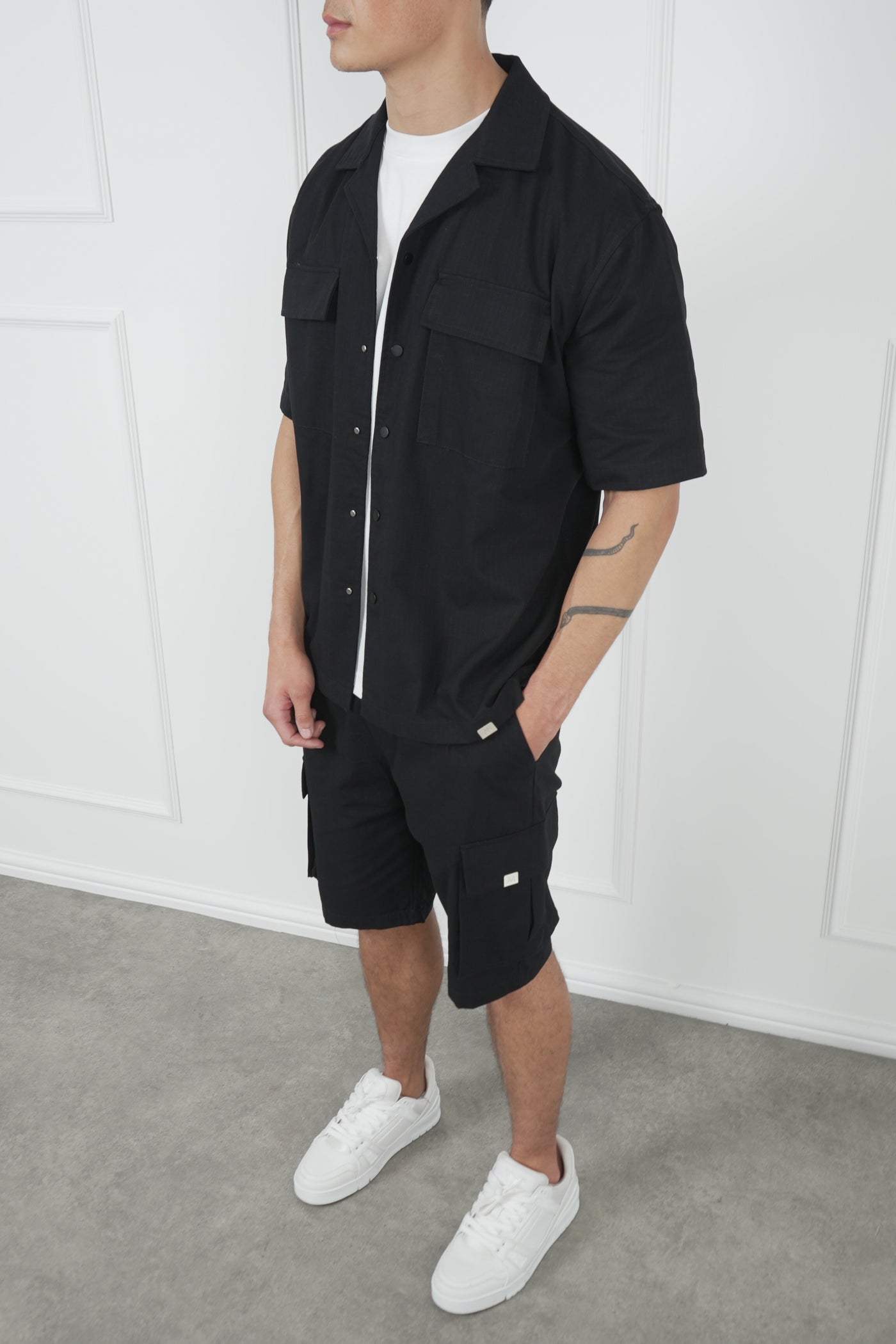 CONJUNTO CALIFORNIA OVERSIZE - NEGRO