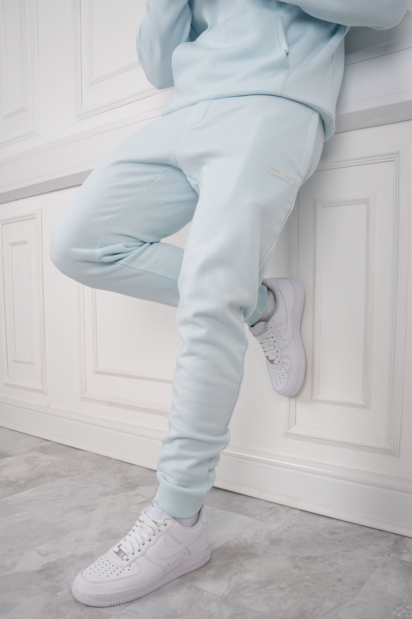 CHÁNDAL NEW YORK HOODIE - AZUL CIELO