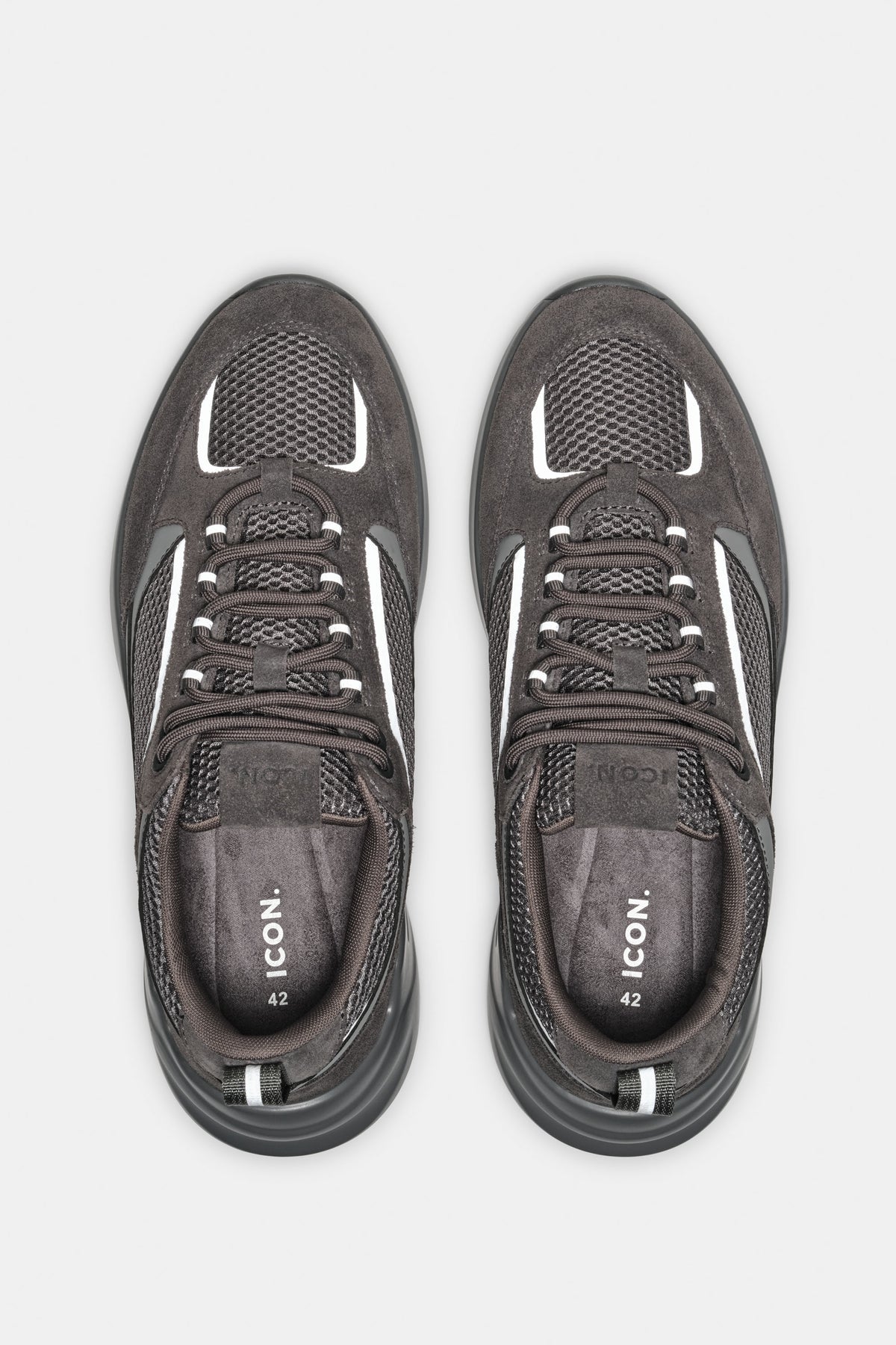 TRACK RUNNER