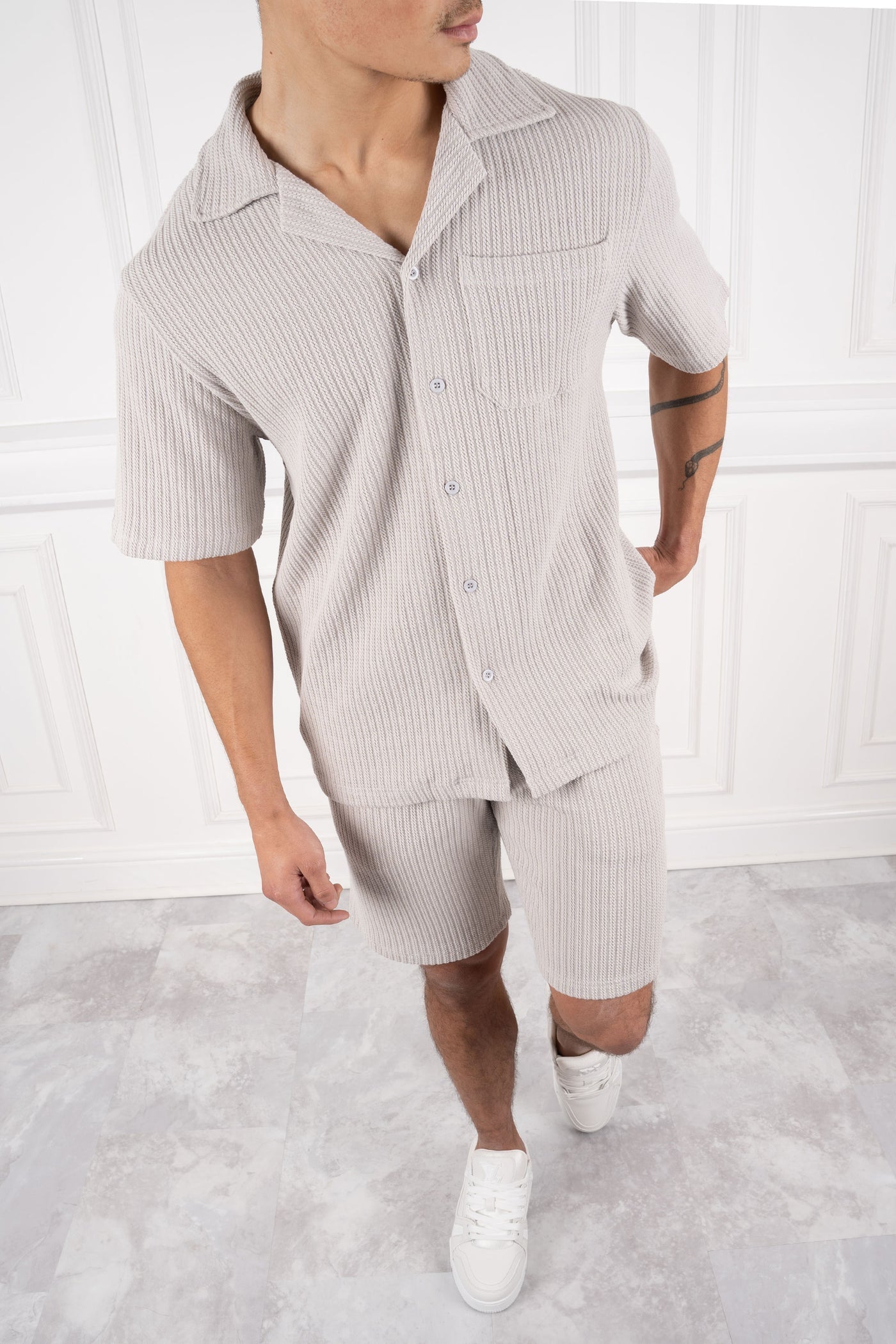 CAMISA PRINT POCKET RELIEF