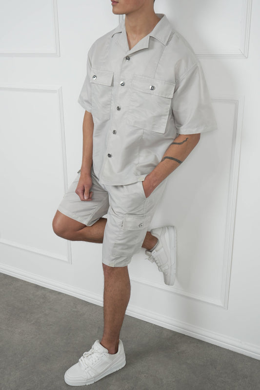 CONJUNTO NYLON OVERSIZE - GRIS PERLA