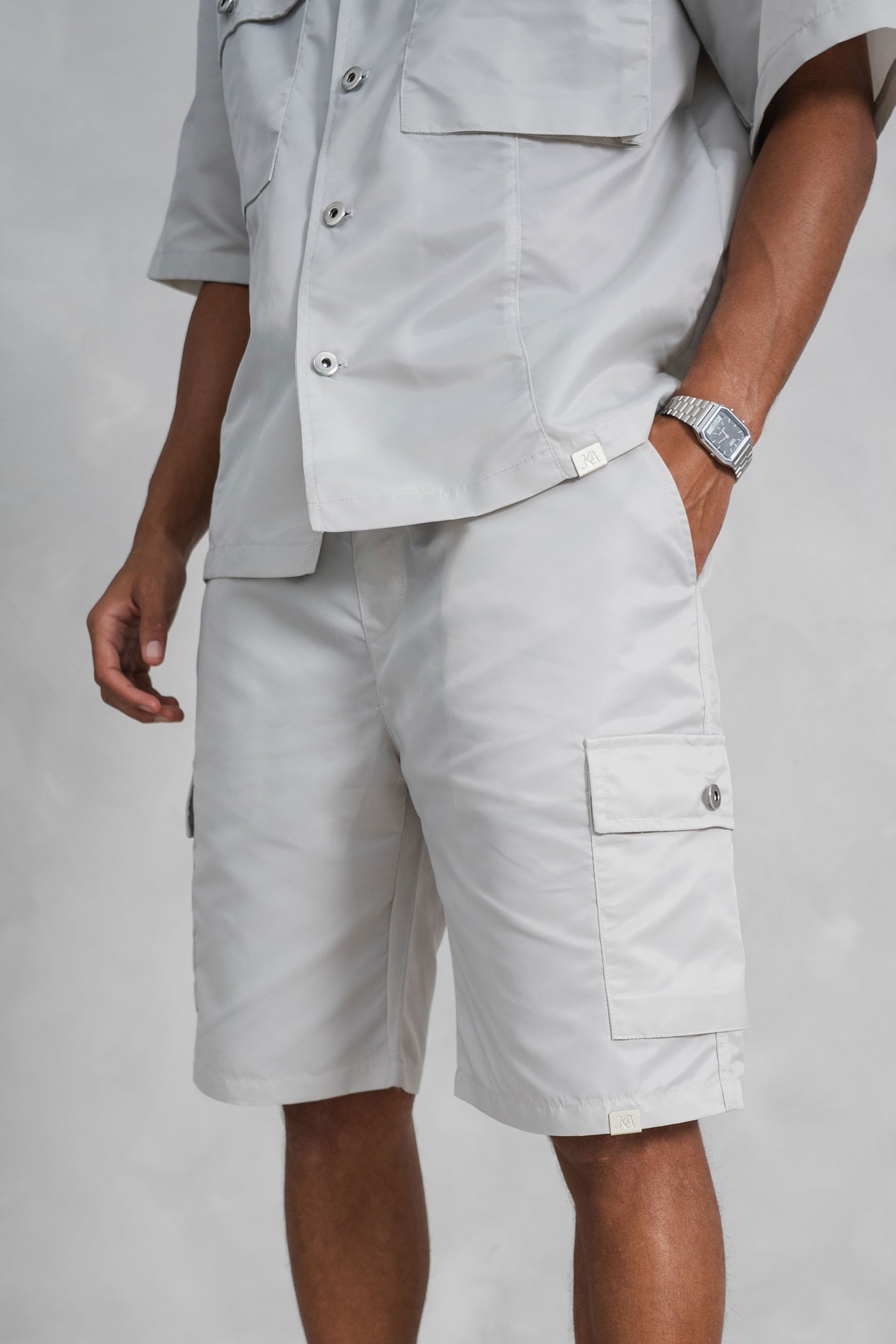 PANTALONES NYLON OVERSIZE