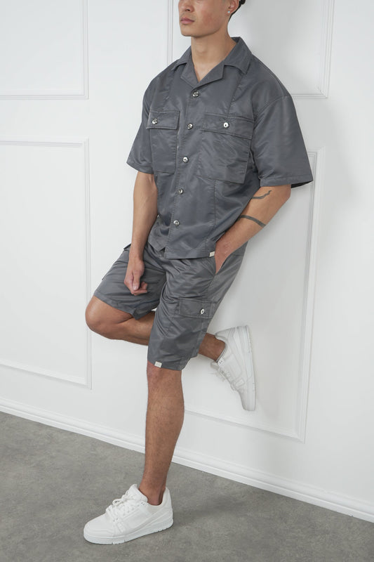 CONJUNTO NYLON OVERSIZE - GRIS PLATA