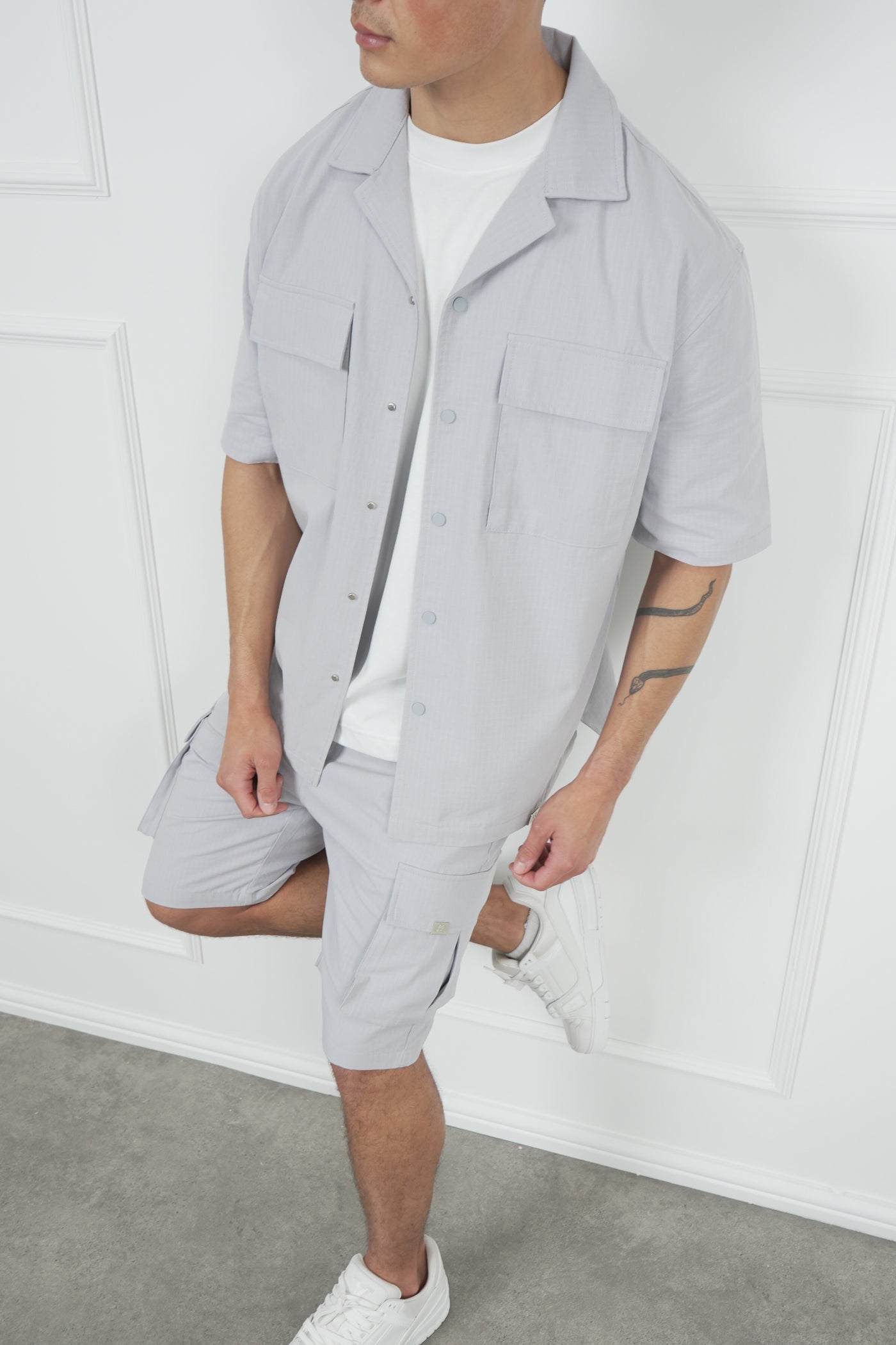 CONJUNTO CALIFORNIA OVERSIZE - GRIS PERLA