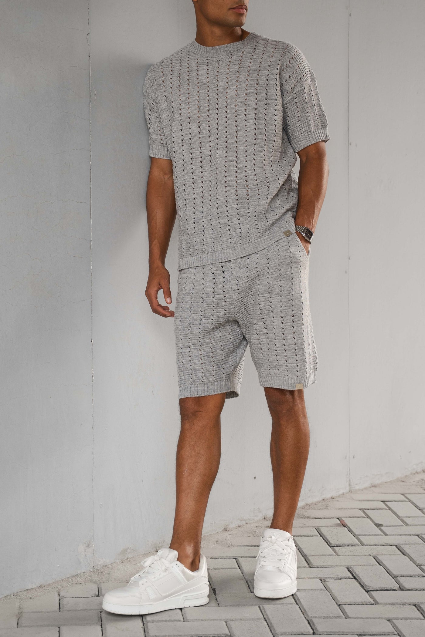 CAMISETA BOXY HOLE - GRIS