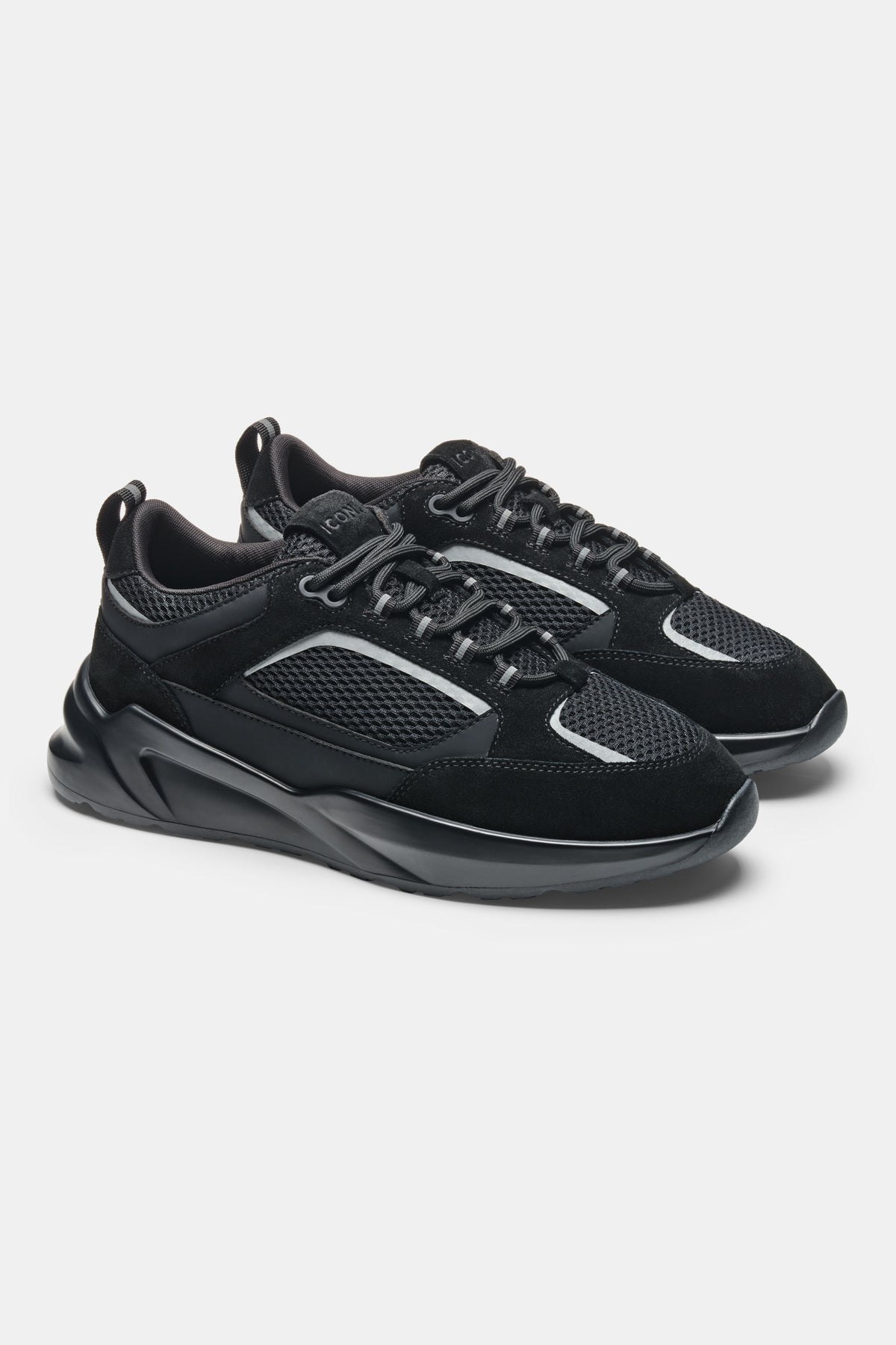 TRACK RUNNER