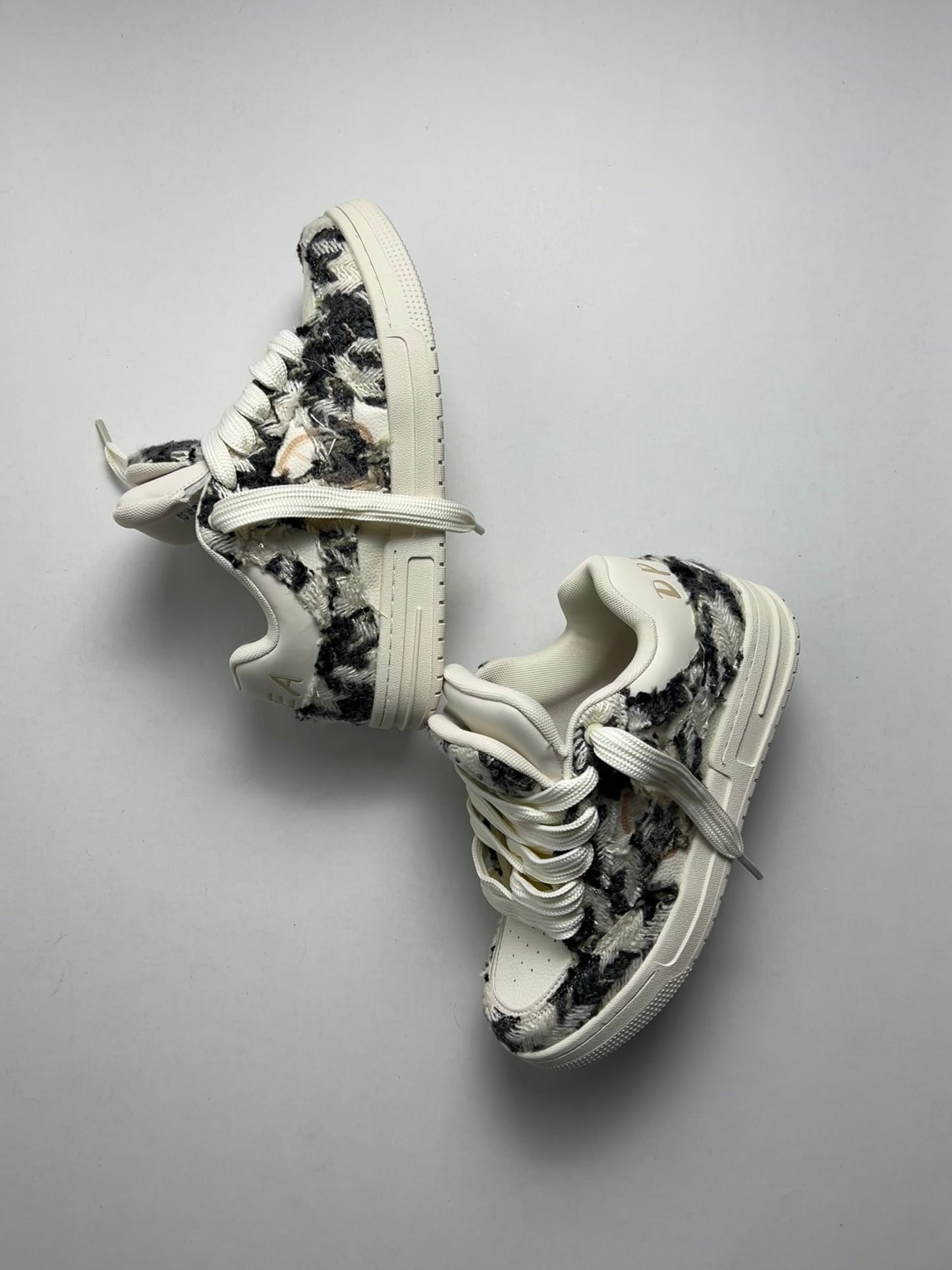 Zapatillas deportivas de doble lengüeta
