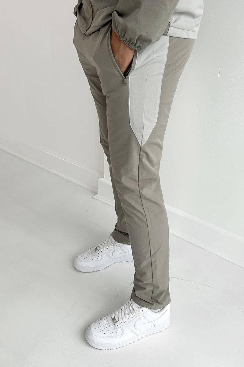 PANTALONES PANEL TECH