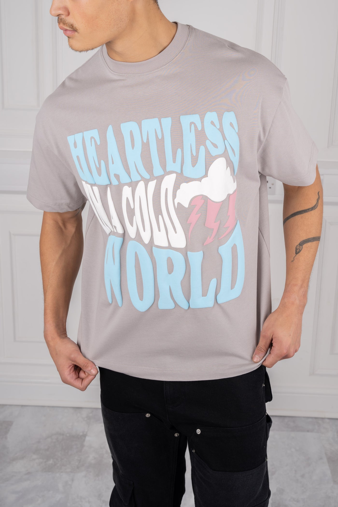 CAMISETA LETTERING OVERSIZE - GRIS
