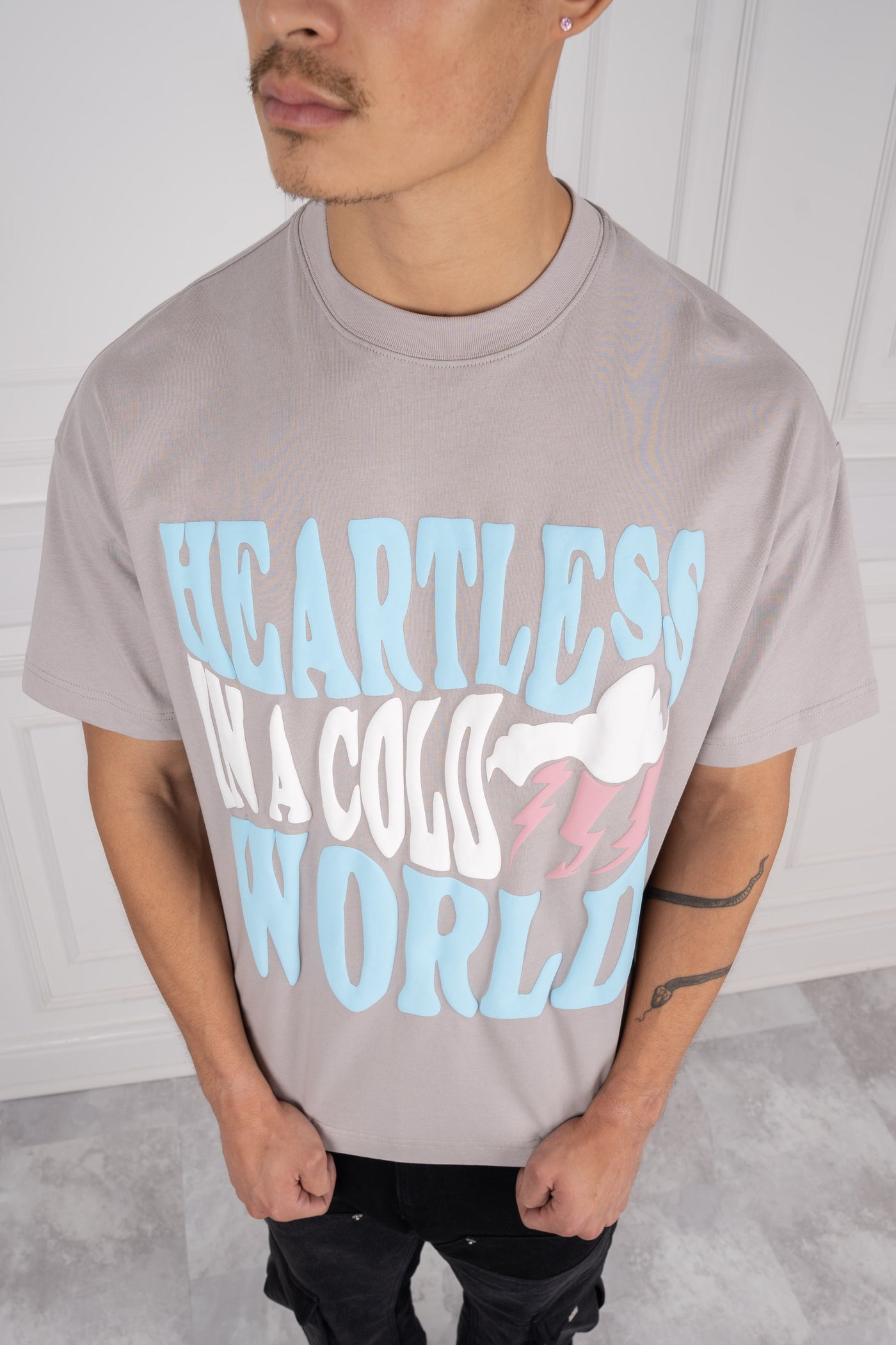 CAMISETA LETTERING OVERSIZE - GRIS