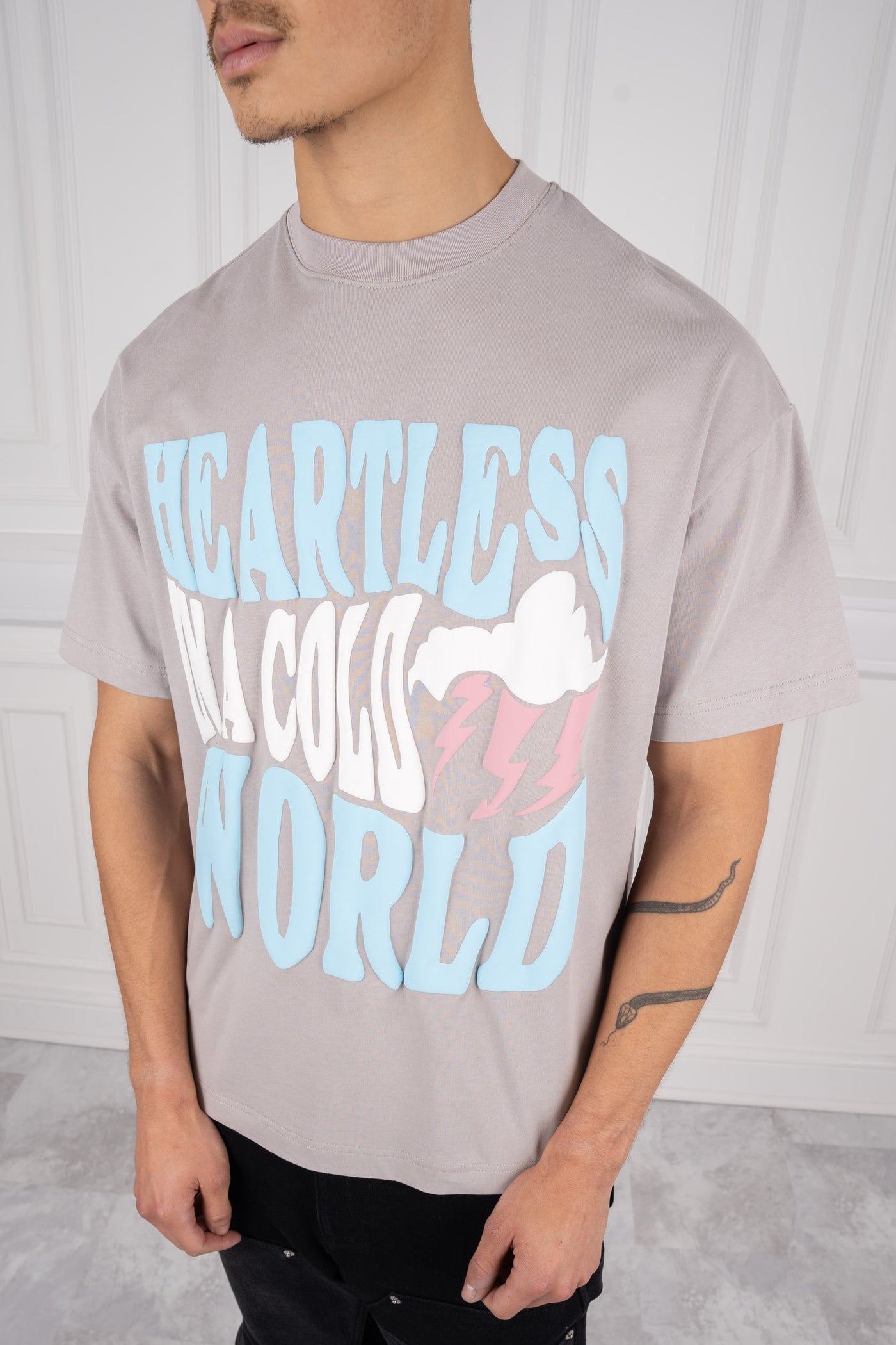 CAMISETA LETTERING OVERSIZE - GRIS