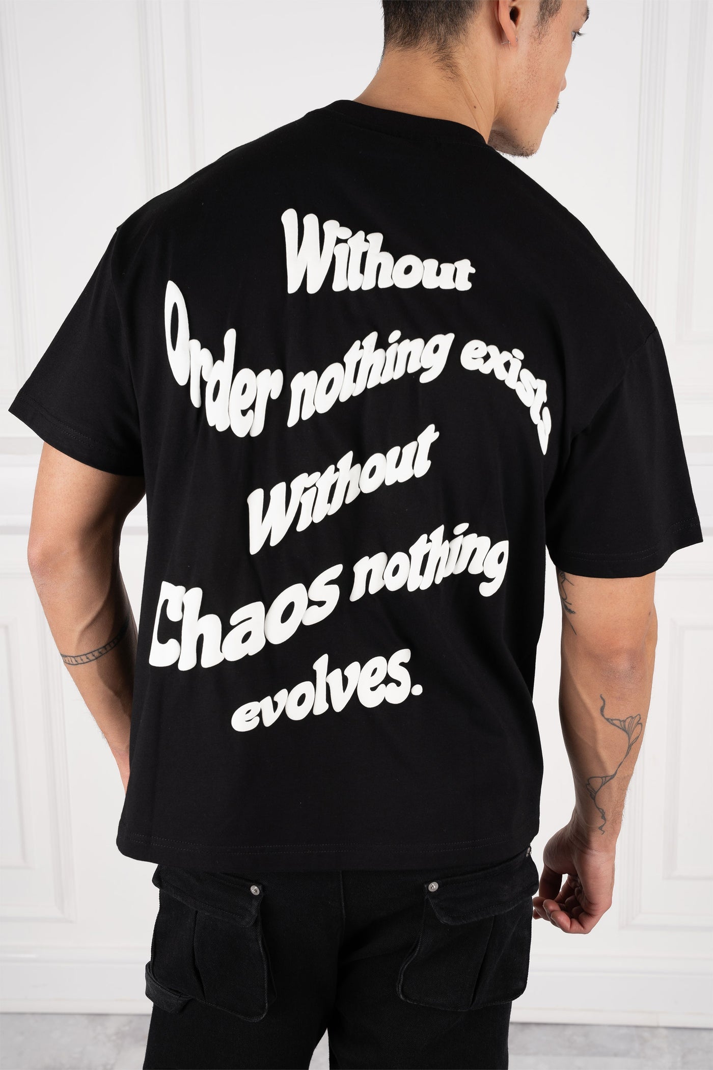 CAMISETA LETTERING OVERSIZE - NEGRA